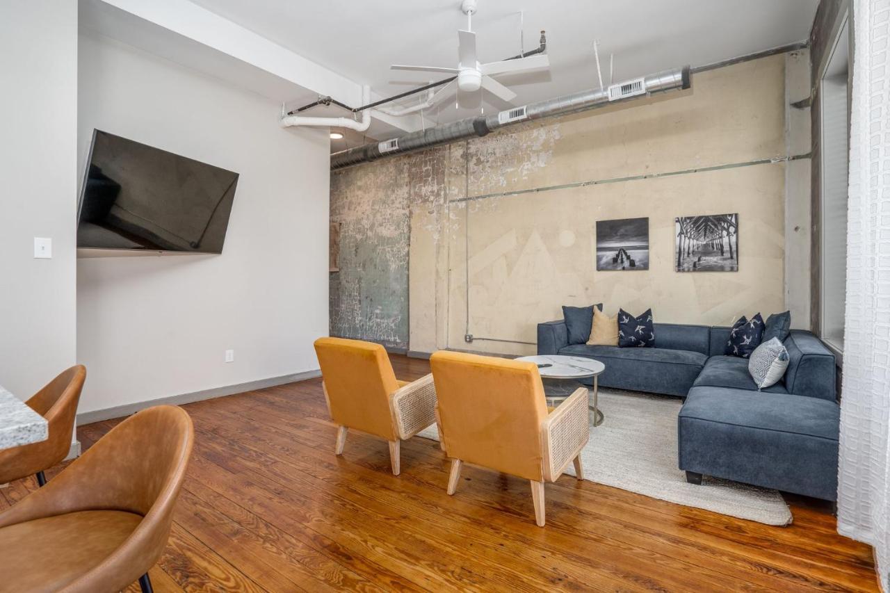 The Davis Lofts At Main Street - Unit 2B Appartamento Rocky Mount Esterno foto