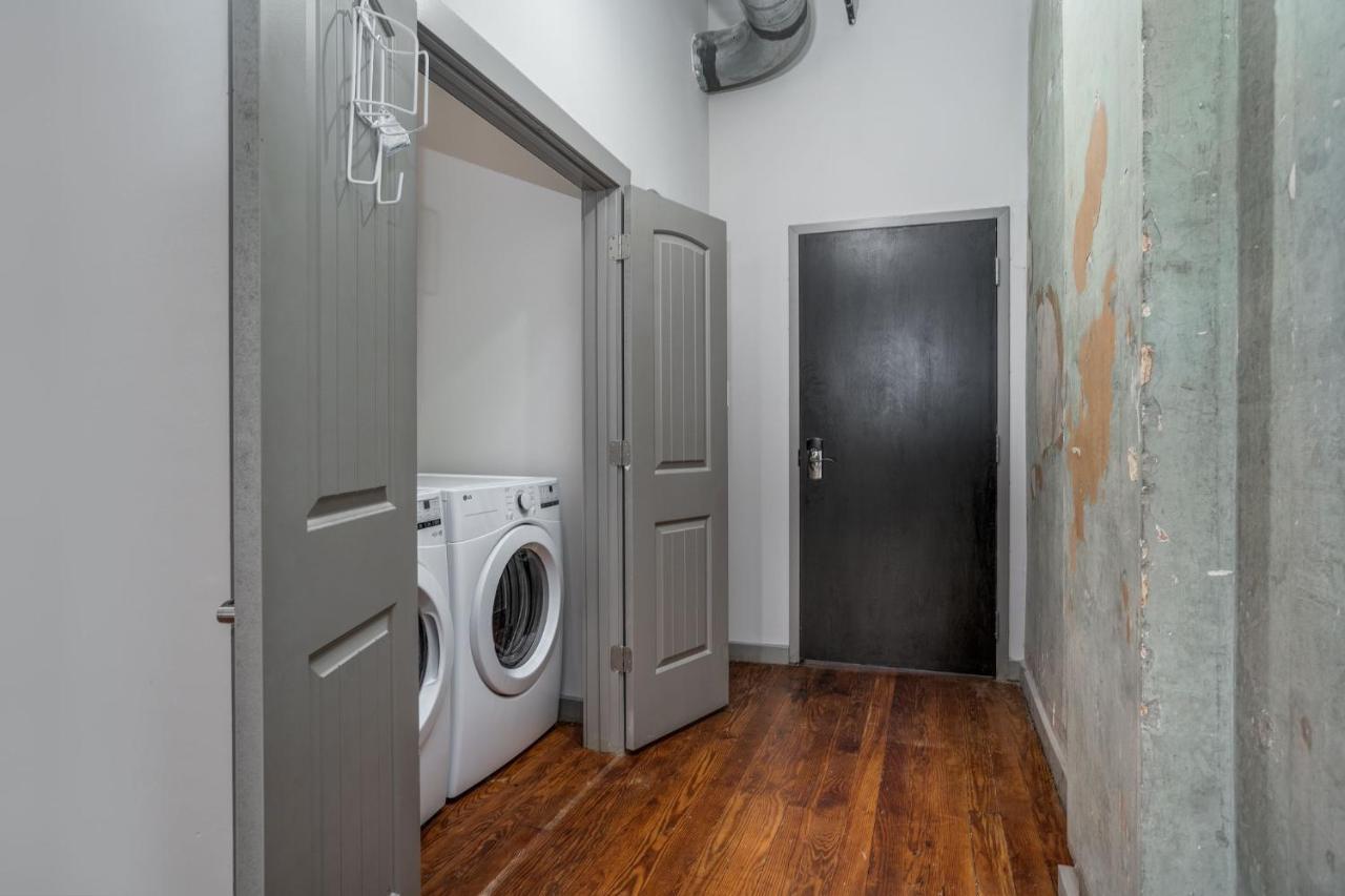 The Davis Lofts At Main Street - Unit 2B Appartamento Rocky Mount Esterno foto